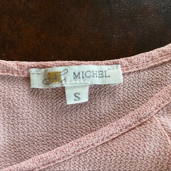 5/$25 Pink cold shoulder crop top - Picture 2 of 5